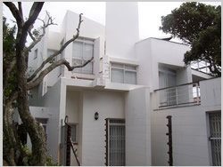 Residential Development Dyason Construction offers service excellence in building and construction of homes, clusters, garages, pools